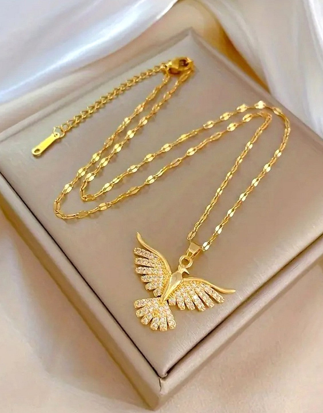 Stylish Golden Eagle Shape Cubic Zirconia Pendant Necklace for Girls