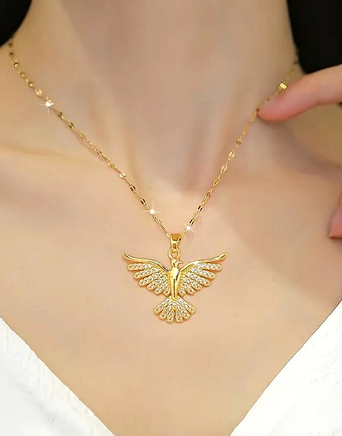 Stylish Golden Eagle Shape Cubic Zirconia Pendant Necklace for Girls